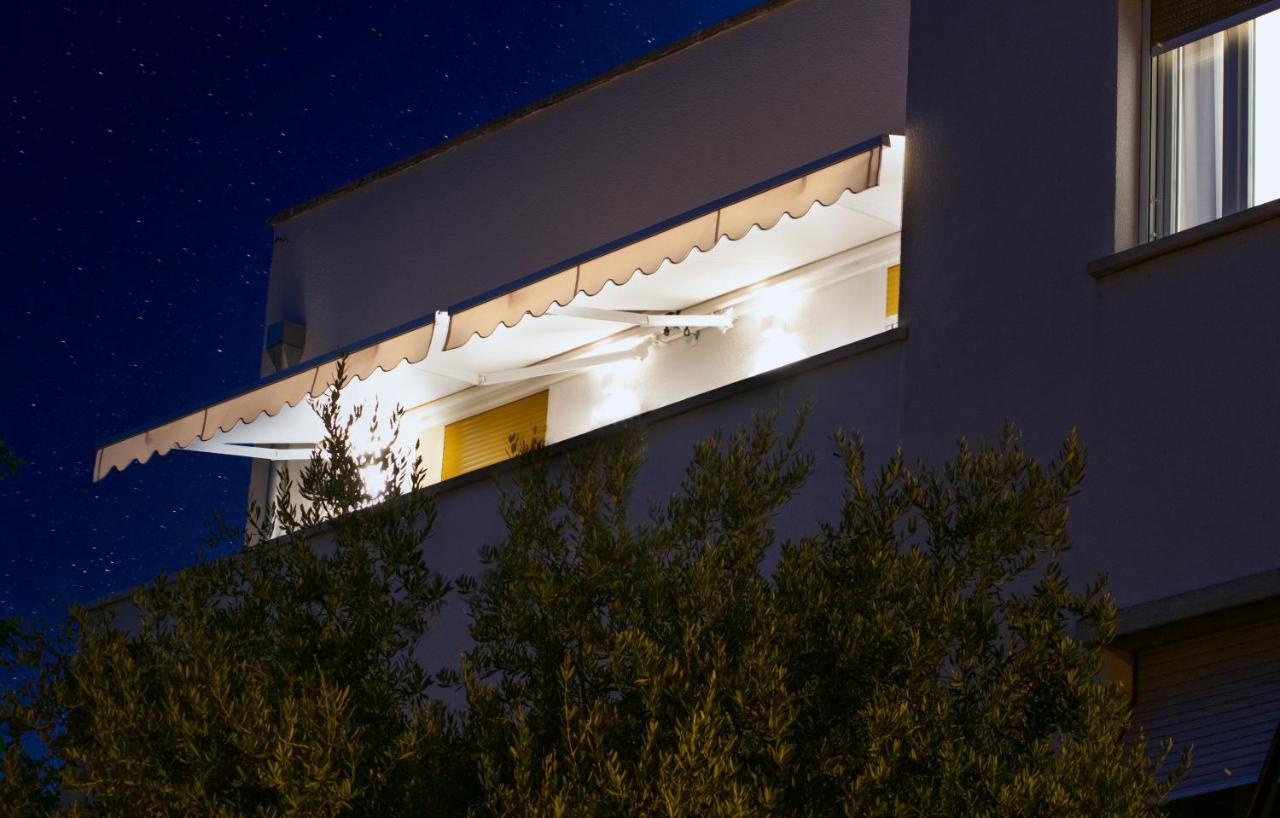 Luxury Mirage Apartment
